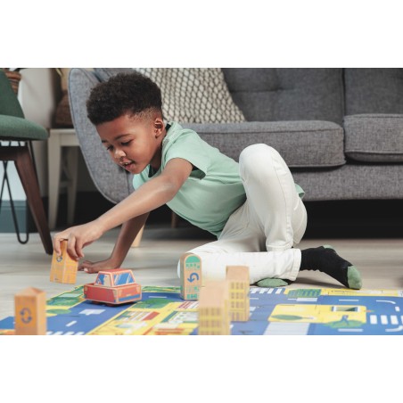 Divertimento assicurato sia nel gioco da soli che in compagnia con Cody Block di Qubs Divertimento assicurato sia nel gioco da soli che in compagnia con Cody Block di Qubs