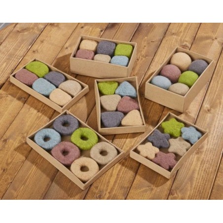 Utile per l'apprendimento pratico dei bambini il Set di 36 pezzi in feltro per gioco creativo e sensoriale di Cosy