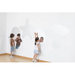 Da usare sia dentro che fuori casa il Set 4 Specchi Sensoriali per Bambini di Wisdom