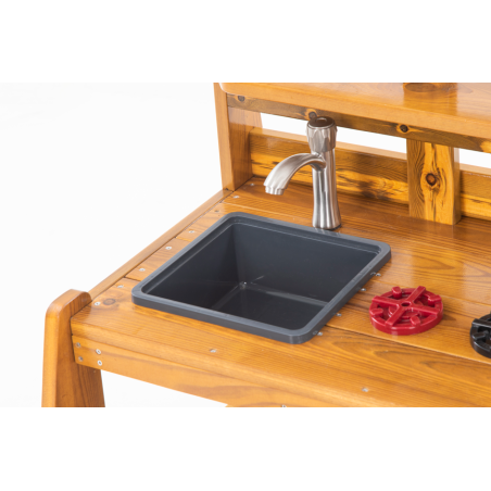 La Cucina Gioco in Legno da Esterno per Bambini di Wisdom è in legno di pino, sicuro e durevole La Cucina Gioco in Legno da Esterno per Bambini di Wisdom è in legno di pino, sicuro e durevole