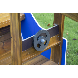 Dotata di mini timone per grandi avventure questa Barca in Legno da Esterno per Bambini di Wisdom