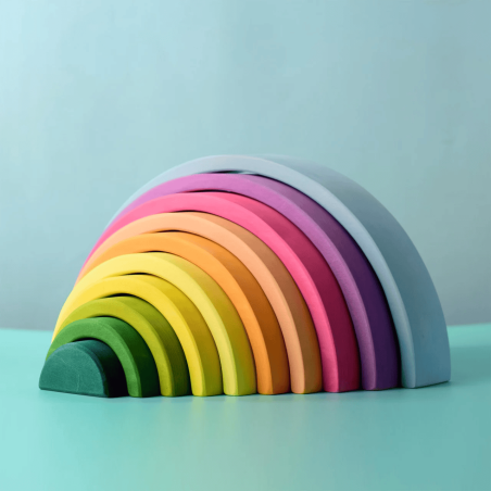 I 10 archi del puzzle in legno di un grande arcobaleno di BumbuToys