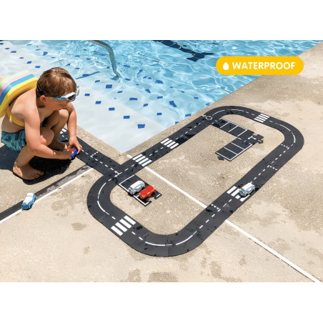 Tante curve e rettilinei per giocare sulla pista King of the Road di Waytoplay Tante curve e rettilinei per giocare sulla pista King of the Road di Waytoplay