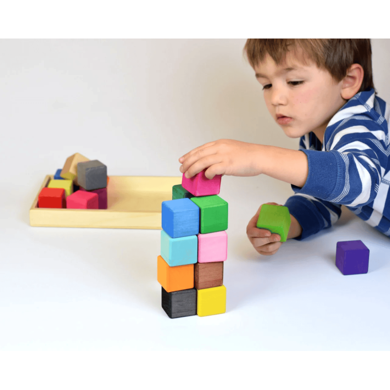 24 mattoncini in legno della BumbuToys sicuri e resistenti perfetti per le piccole mani dei bambini 24 mattoncini in legno della BumbuToys sicuri e resistenti perfetti per le piccole mani dei bambini