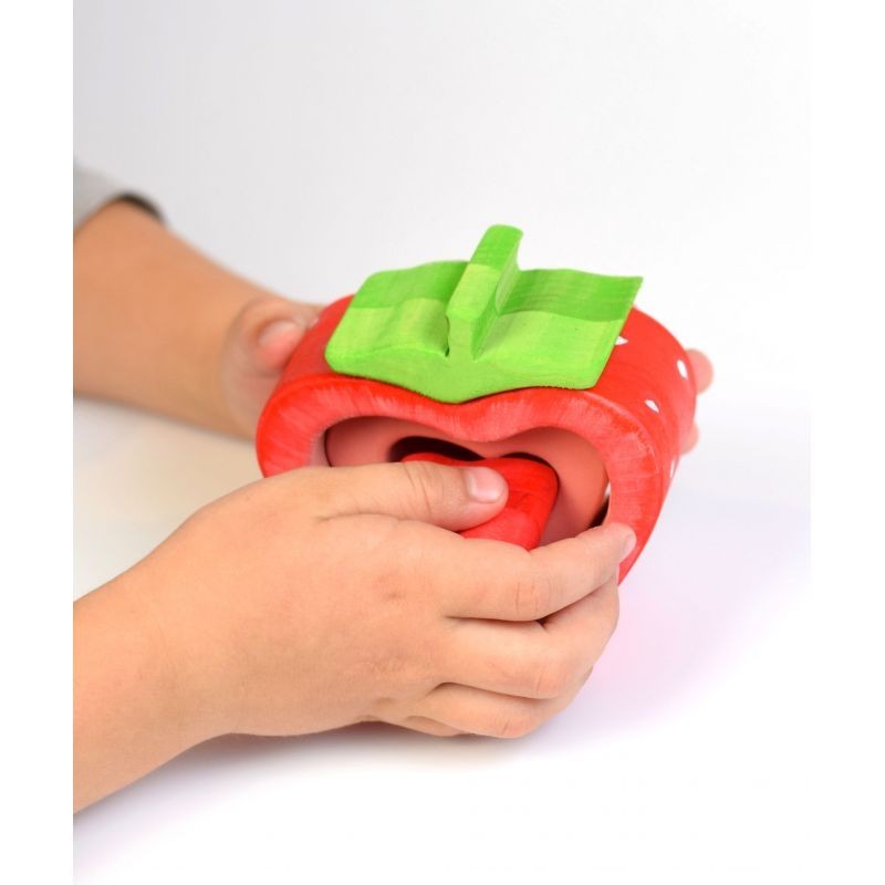 Un puzzle in legno della BumbuToys che si adatta perfettamente alle piccole mani dei bambini Un puzzle in legno della BumbuToys che si adatta perfettamente alle piccole mani dei bambini