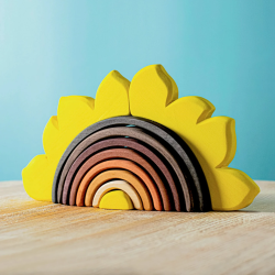 Il puzzle in legno del girasole della BumbuToys dai colori naturali