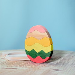 Il puzzle dell'uovo di Pasqua della BumbuToys può essere costruito sia sulla base di legno in dotazione sia senza Il puzzle dell'uovo di Pasqua della BumbuToys può essere costruito sia sulla base di legno in dotazione sia senza