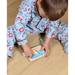 I pezzi del puzzle della BumbuToys sono perfetti da maneggiare dalle piccole mani dei bambini I pezzi del puzzle della BumbuToys sono perfetti da maneggiare dalle piccole mani dei bambini