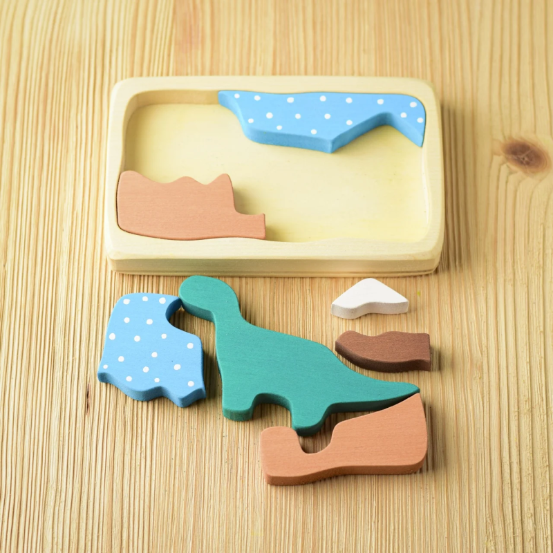 7 pezzi colorati per creare un simpatico dinosauro della BumbuToys 7 pezzi colorati per creare un simpatico dinosauro della BumbuToys