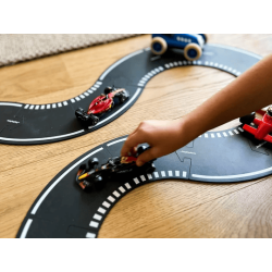 Sfida i tuoi amici sulla pista Grand Prix di Waytoplay Sfida i tuoi amici sulla pista Grand Prix di Waytoplay