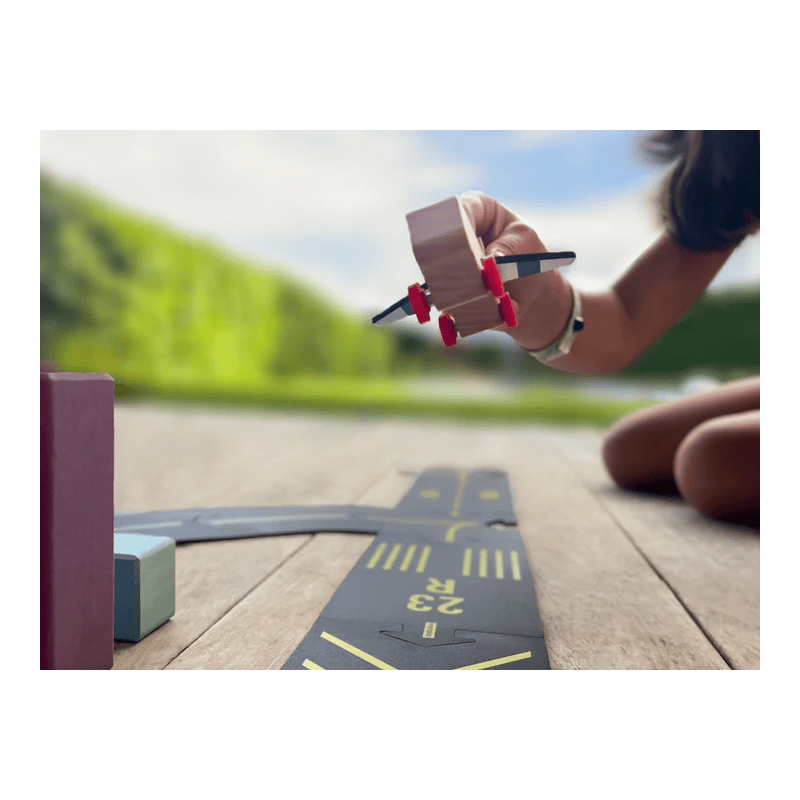 Decolla con la fantasia sulla pista Runway di Waytoplay Decolla con la fantasia sulla pista Runway di Waytoplay