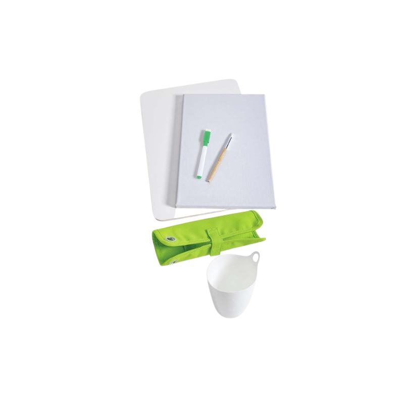 Il Cavalletto portatile in bambù di Hape ha tanti accessori per i piccoli pittori Il Cavalletto portatile in bambù di Hape ha tanti accessori per i piccoli pittori