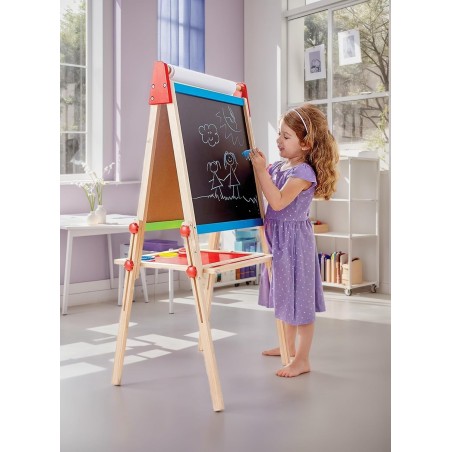 La Lavagna multiattività di Hape da un lato lavagna magnetica, dall’altro classica lavagna cancellabile La Lavagna multiattività di Hape da un lato lavagna magnetica, dall’altro classica lavagna cancellabile