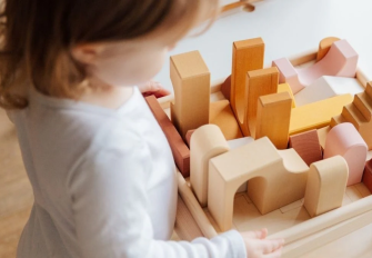 Perché scegliere i giochi in legno per bambini