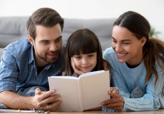 Tecniche di lettura ad alta voce per coinvolgere i bambini