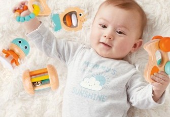 I giochi educativi da avere nel primo anno di vita