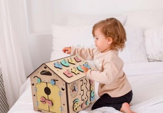Cosa sono i giochi Montessoriani e perché sono utili ai bambini Cosa sono i giochi Montessoriani e perché sono utili ai bambini